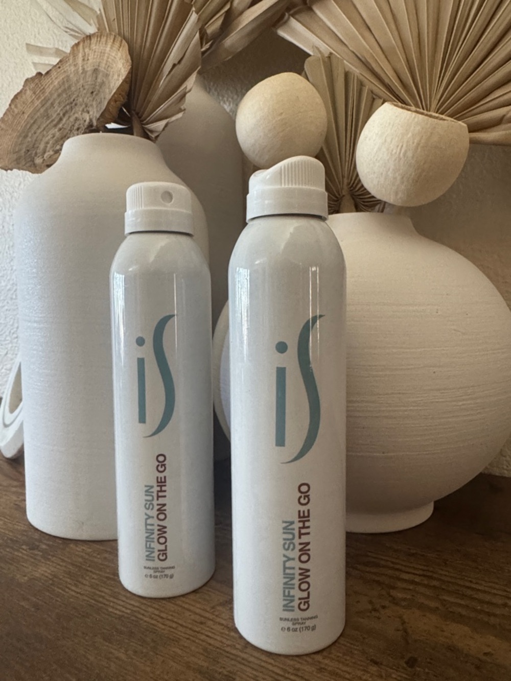 IS INFINITY Glow On The Go Tanning Spray